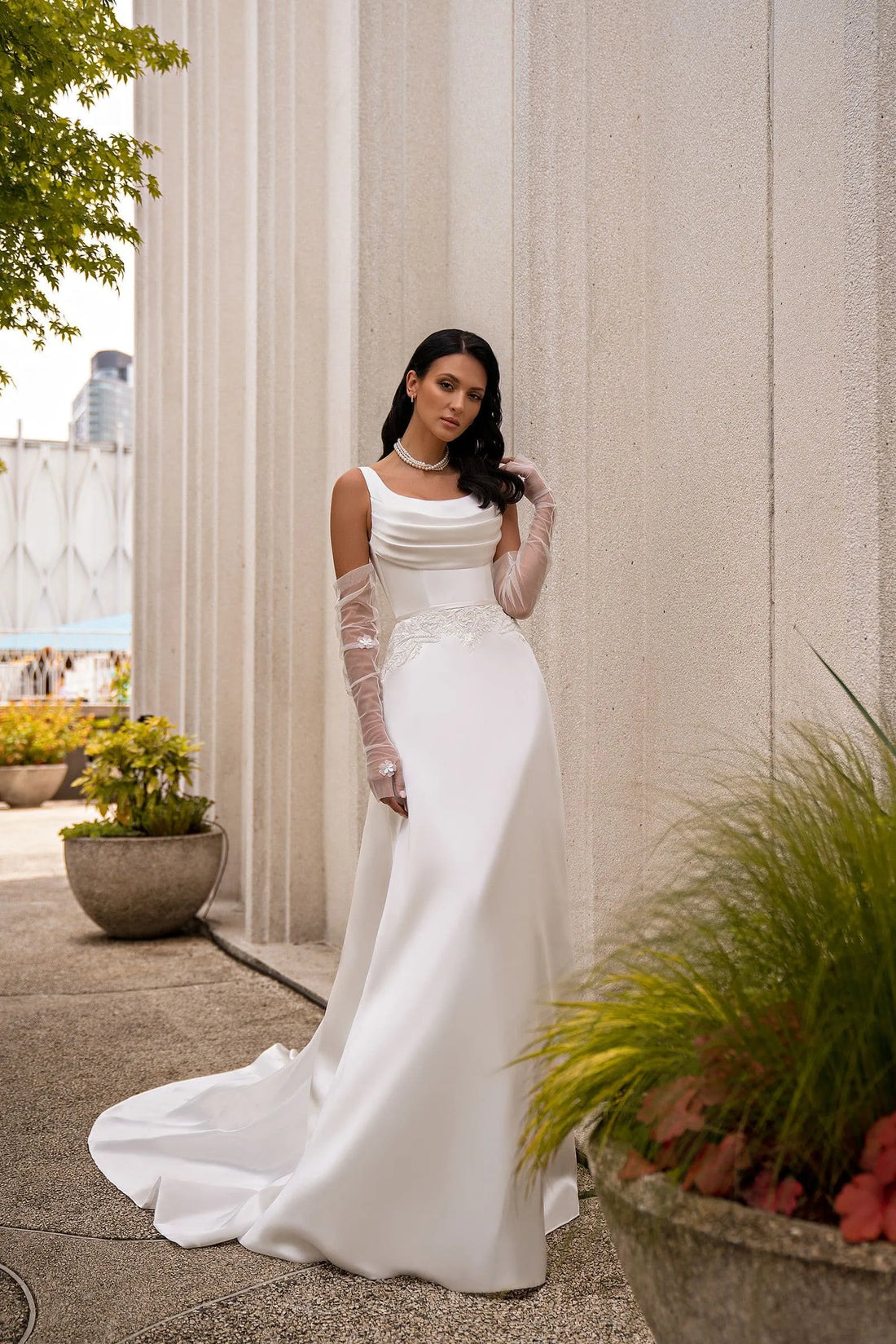 Sexy Mermaid Wedding Dress Scoop Neck Sleeveless Applique Court Train Satin Bridal Gown Customized Bride Dresses Robe Mariee Satin