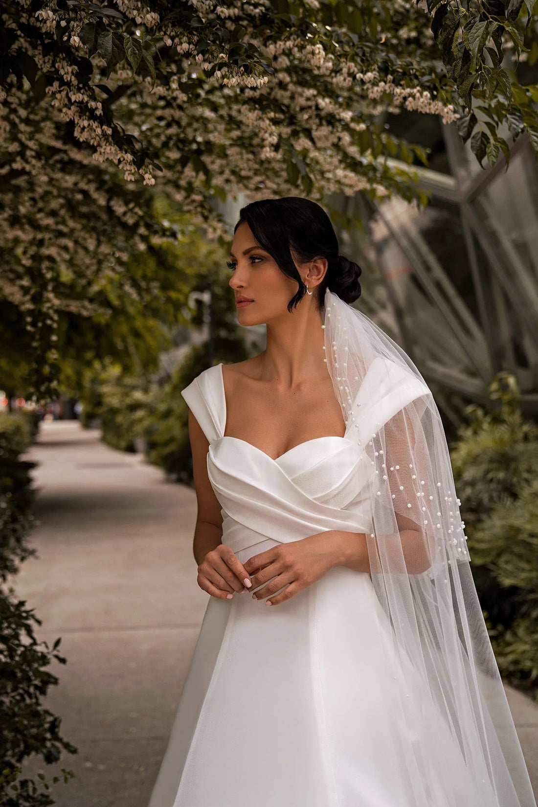 Luxury Wedding Dresses Ball Gown Wedding Bridal Gowns Court Train Vestido de noiva Satin