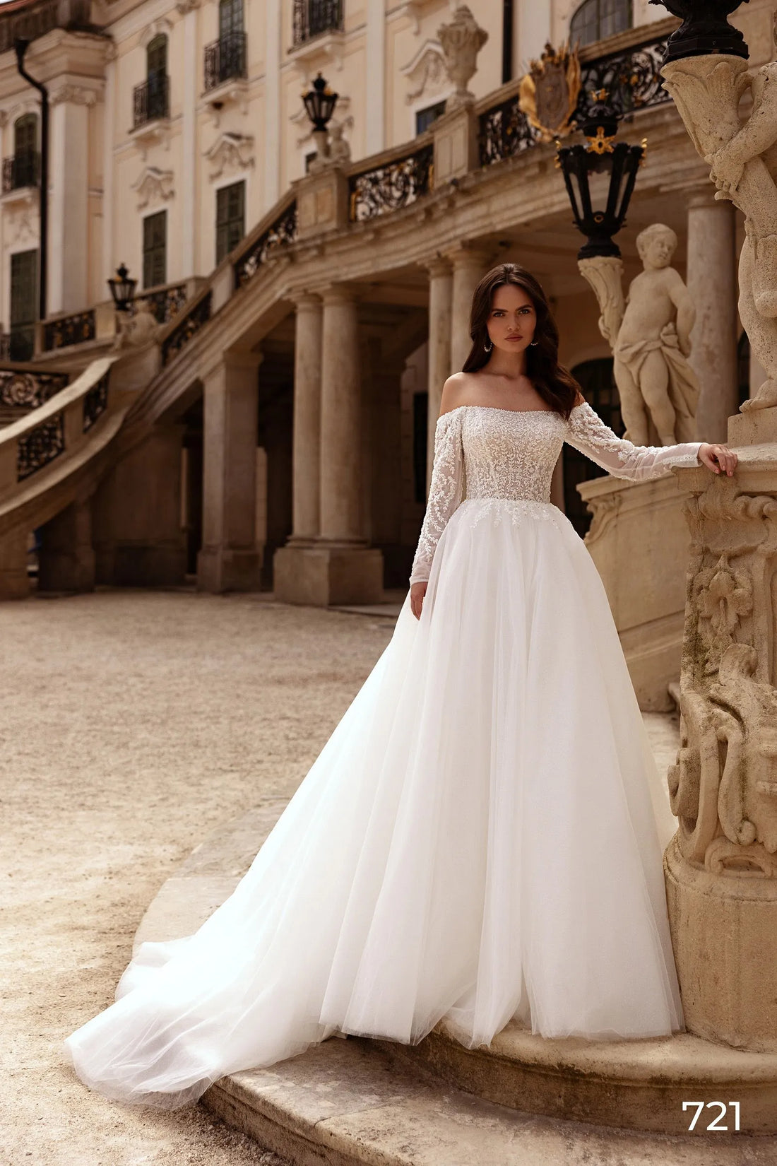 Lace Appliques Wedding Dress Modest Long Sleeve Bridal Gown Customized Elegant A-line Tulle Dresses For Bride Satin