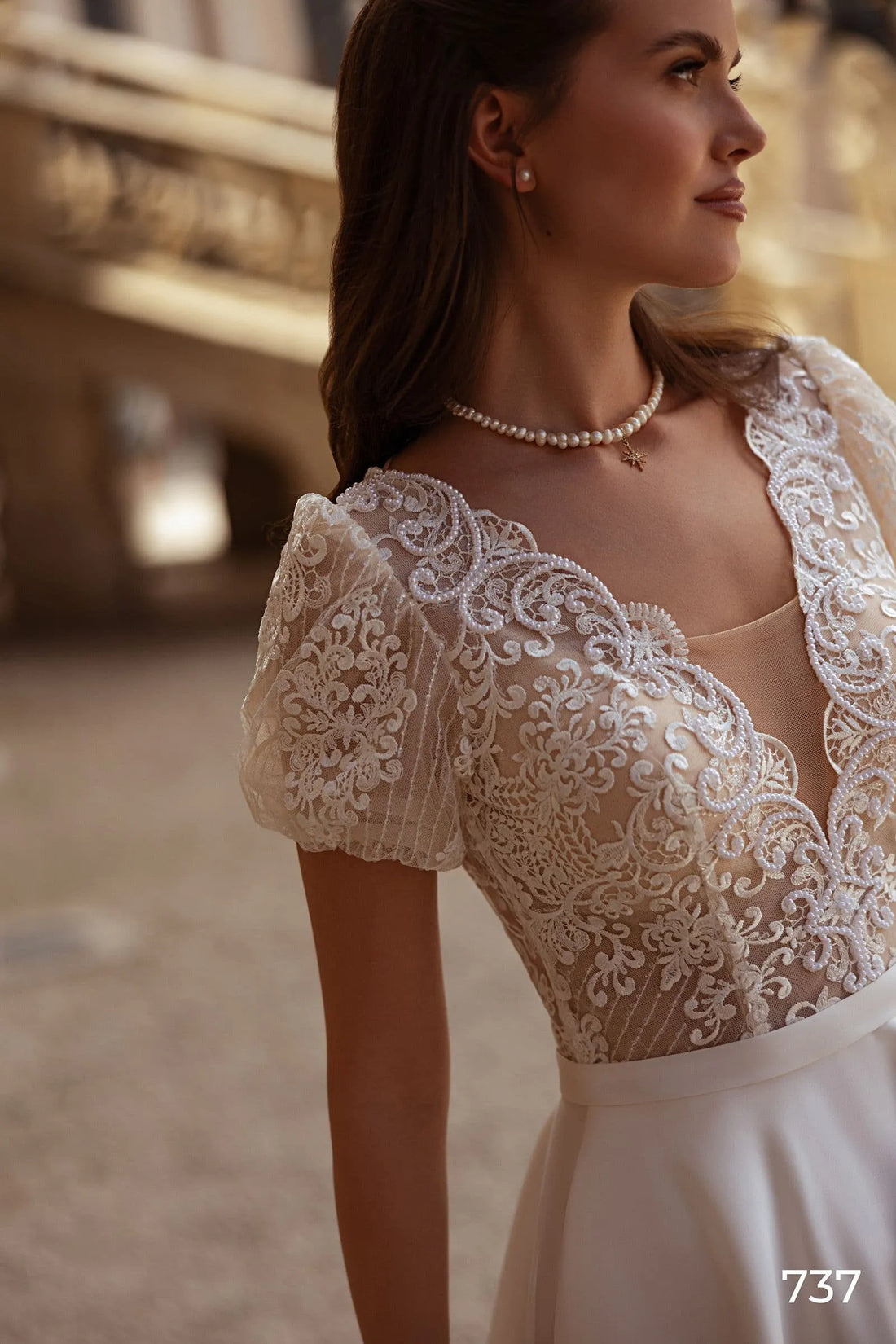 Elegant Satin Wedding Dresses Woman's Appliques Sexy V Neck Puff Sleeve Elegant Bride Gowns Satin