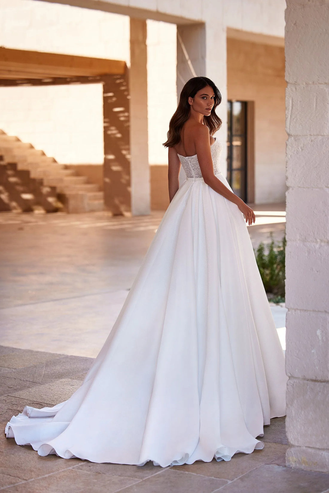 Modest Long Sleeve Bride Robe Classic Lace Wedding Dress Graceful Ivory A-line Satin Long Bridal Gown Customized Robe De Mariée Satin