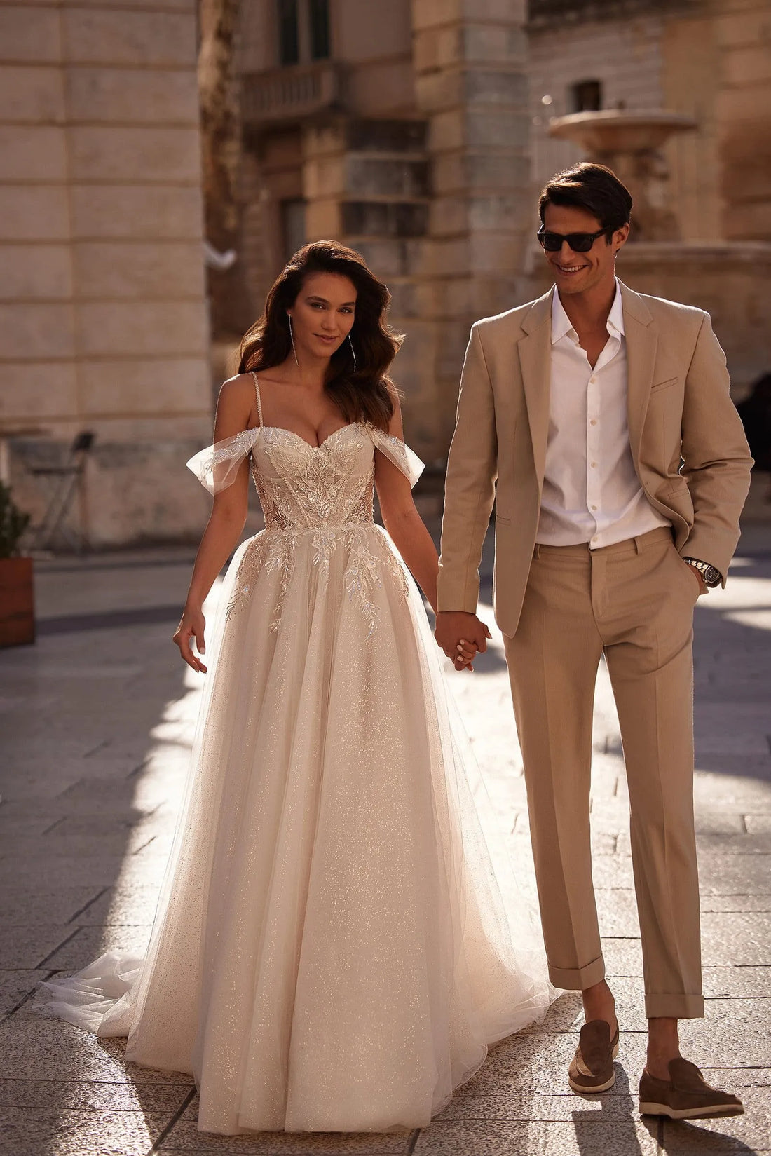 Wedding Dresses Sweetheart Crystal Off Shoulder Customized Wedding Dress Lace Appliques Bridal Gown Satin