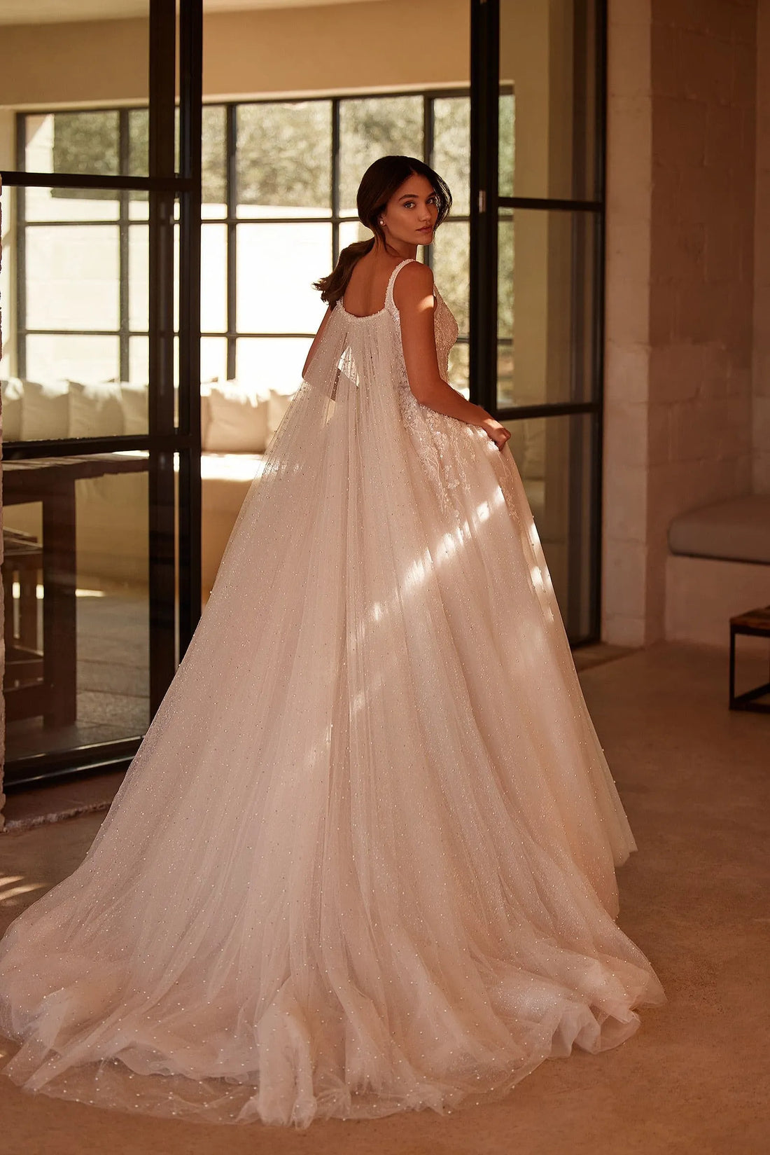 Elegant Wide Straps Sequined Applique Boat Neck Princess A Line Wedding Dresses Formal Bridal Grown Satin