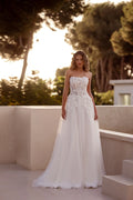 Floor-Length Floral Appliques Strapless Wedding Dress Lace A-Line Bridal Dress Satin