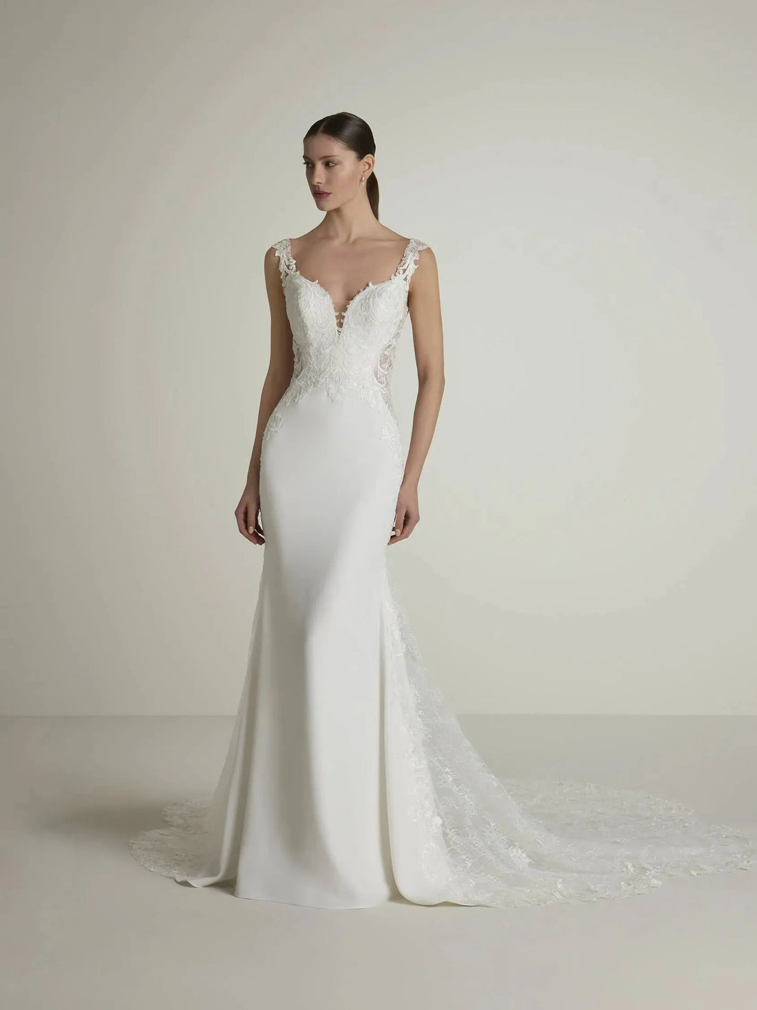 Mermaid Wedding Dress with V Neck with Cap Sleeves in Crepe Vestido De Novia Bow Satin Court Train Sleeves Bridal Gowns White Mermaid Satin Modern Princess Satin