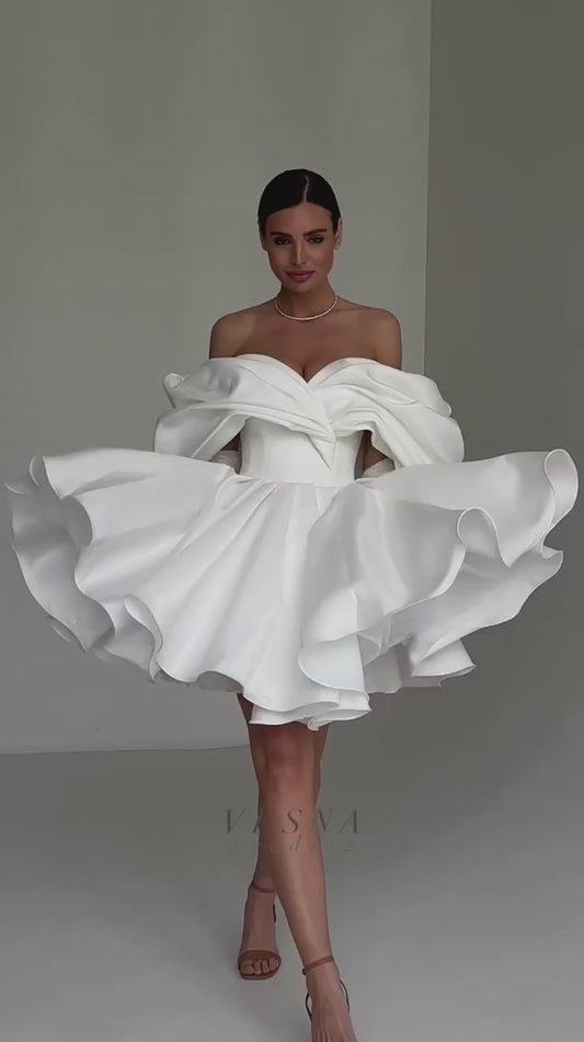 Vestido De novia corto con escote corazón y hombros descubiertos, Espalda descubierta, con cordones, plisado fruncido por encima de la rodilla 