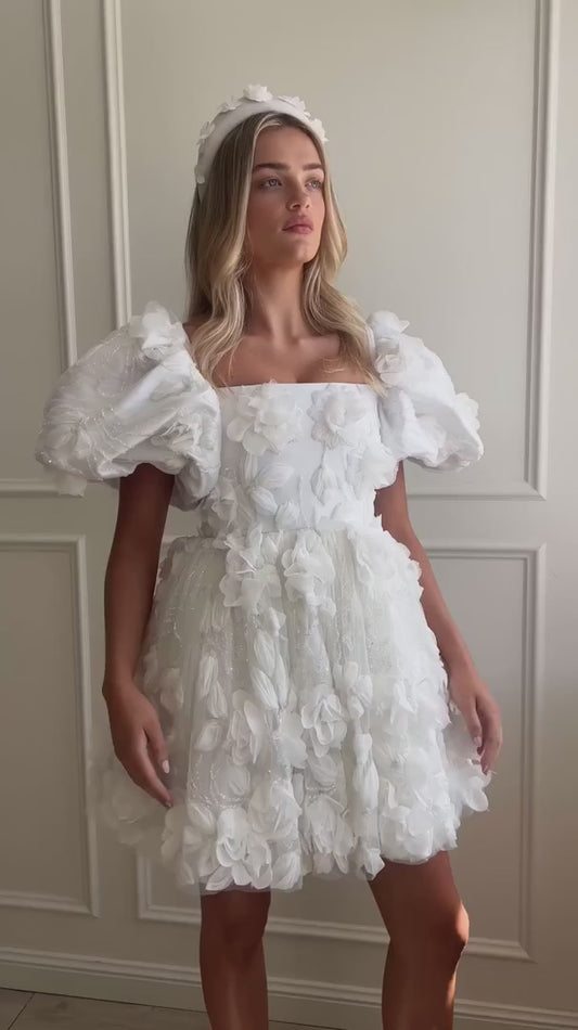 Vestido de fiesta de boda corto con mangas abullonadas y cuello cuadrado con flores en 3D, minivestido de novia largo con cremallera en la espalda