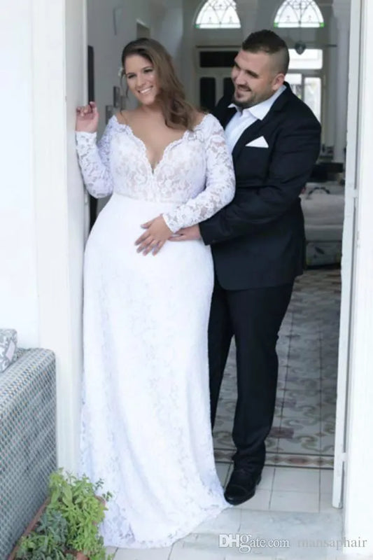 Plus Size Wedding Dresses Deep V Neck Vintage Long Sleeves Formal Wedding Bridal Gowns Court Train