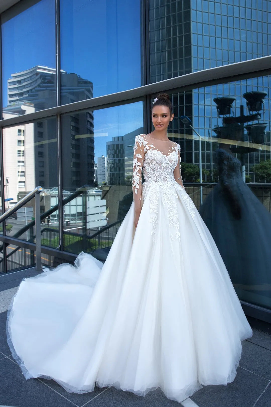 O-neck Tulle Skirt Applique Flowers A-line Wedding Dress Long Sleeve Turkey Bridal Gowns Lace Wedding Dresses 2021 WHITE