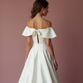 Modern White Princess Wedding Dress with a Plunging Neckline and Elegant Design backless New Satin white