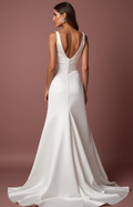 Romantic White A-Line Gown with a Soft Silk Satin Skirt for Luxury backless New Satin split white