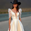 Short Mini Wedding Dress for Modern Brides Wanting a Chic Look backless mesh New Satin Short Wedding Dress silk