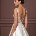 White Royal Princess Wedding Dress with Luxurious Details for a Majestic Look embroidery mesh New Satin white