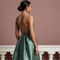 Chic Evening Dress and Prom Dress with a Floor-Length Train for a Dramatic Effect backless New Satin