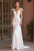 Elegant A-Line Wedding Dress with a Lace Overlay for a Vintage Touch backless New Satin