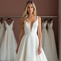 White Princess Wedding Dress for Winter Brides Wanting a Grand Gown backless New Satin white