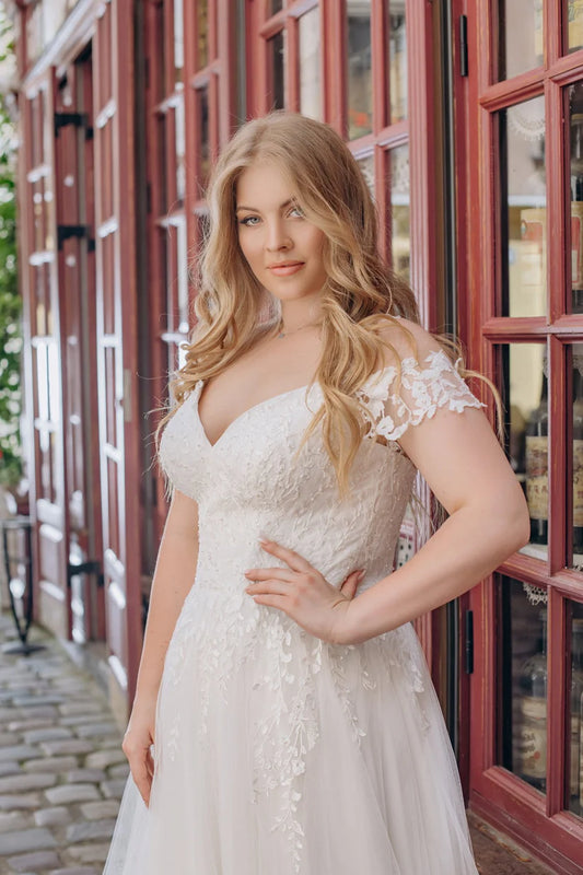 Boho A-Line Abito da sposa Plus size Applique a V-Neck Short Shorts Abito da sposa Tulle Sweep Train Vestidos de nolia