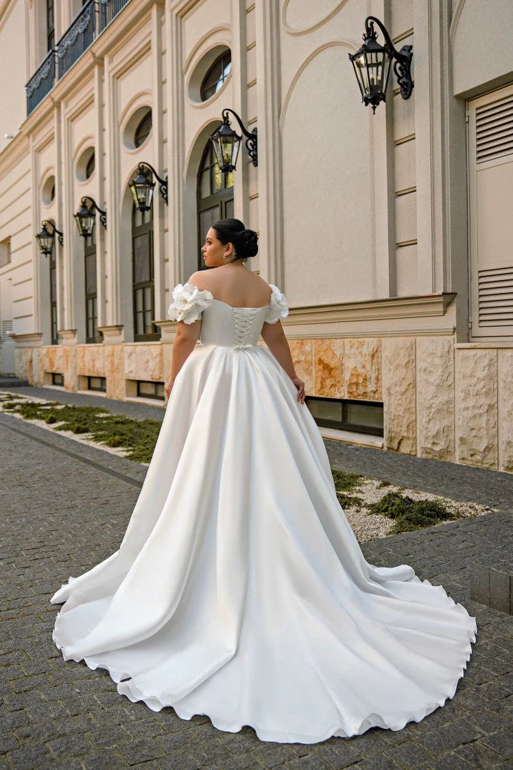 Plus Size Wedding Dresses Big Women Bride Dress Off The Shoulder V Neck Pearls Flower Satin A Line Corset Bridal Gown