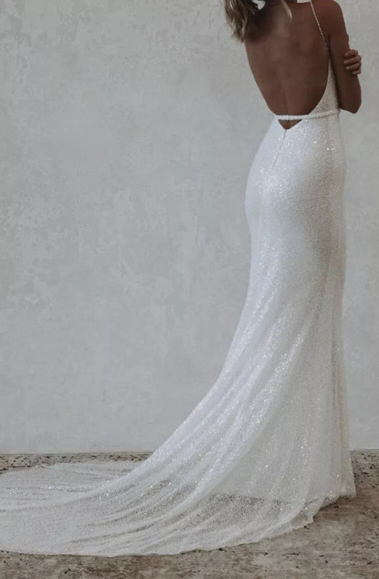 Vestidos de novia de sirena de encaje de lentejuelas simples, escote en forma de corazón, tirantes finos, vestidos de novia ajustados y acampanados, vestidos de novia trompeta