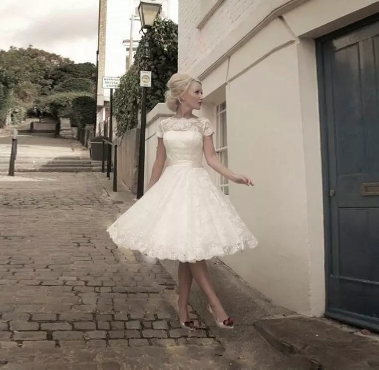 Lace Short Wedding Dresses Short Sleeve Ivory A Line Tulle Appliques Sashes Bow Bridal Gowns Knee Length Wedding Gown