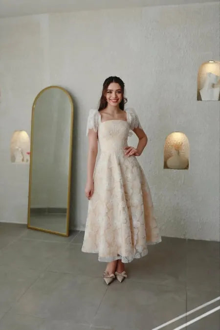 Elegant A-Line Midi Wedding Party Dresses Square Collar Beading FLowers Short Sleeves Brides Evening Dress for Women