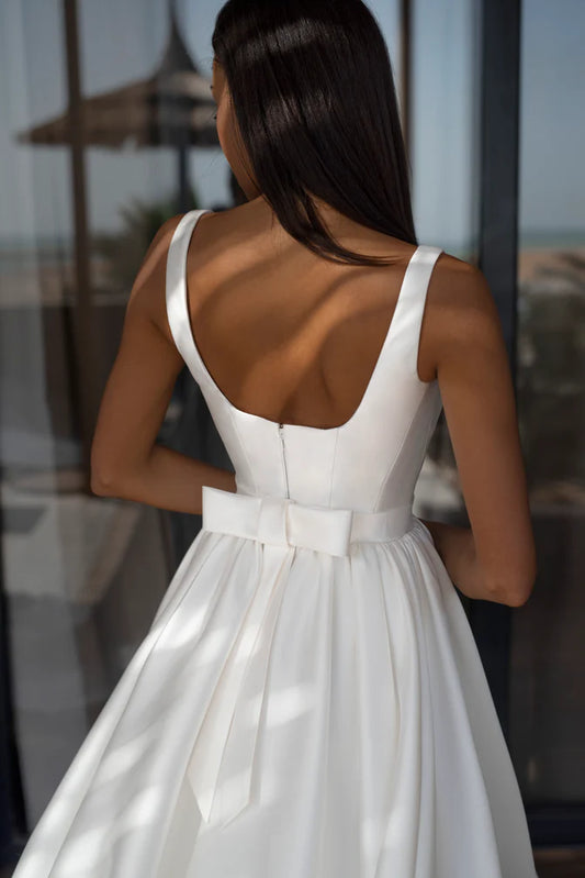 Simple Square-Neck Bow Crepe Sleeveless Simple Wedding Dress Zipper Back A-Line Court Train Bridal Gown Custom Made